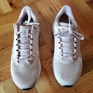 Nike Pink Pegasus 40